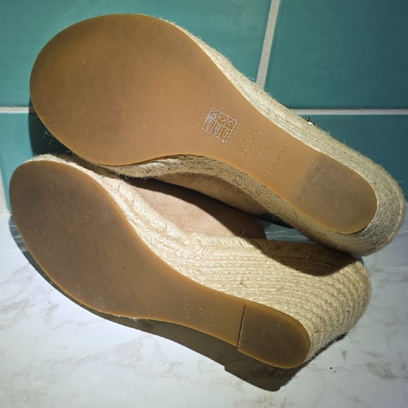 1- Coach Beige Espadrille Wedges - Picture 6 of 9